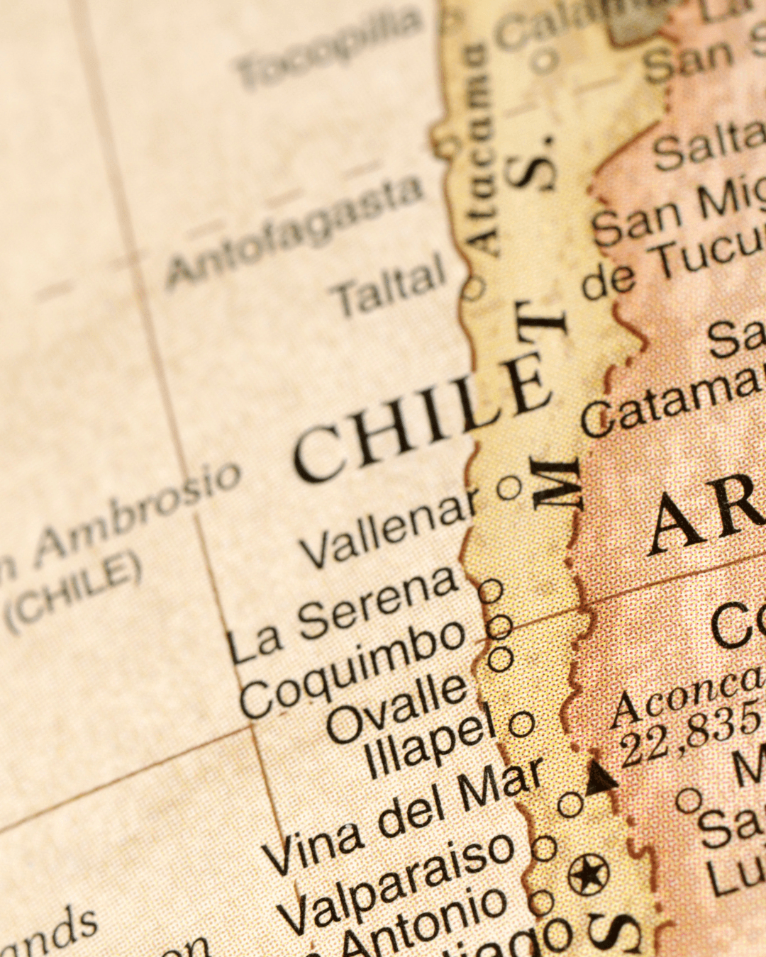 Rutas imperdibles para explorar Chile en auto: Desde el norte al sur