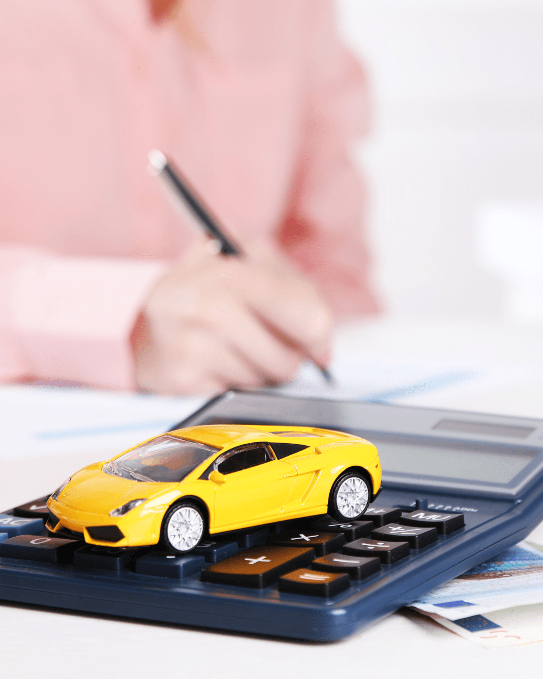 Arriendo de autos en Santiago sin tarjeta de crédito: Lo que necesitas saber