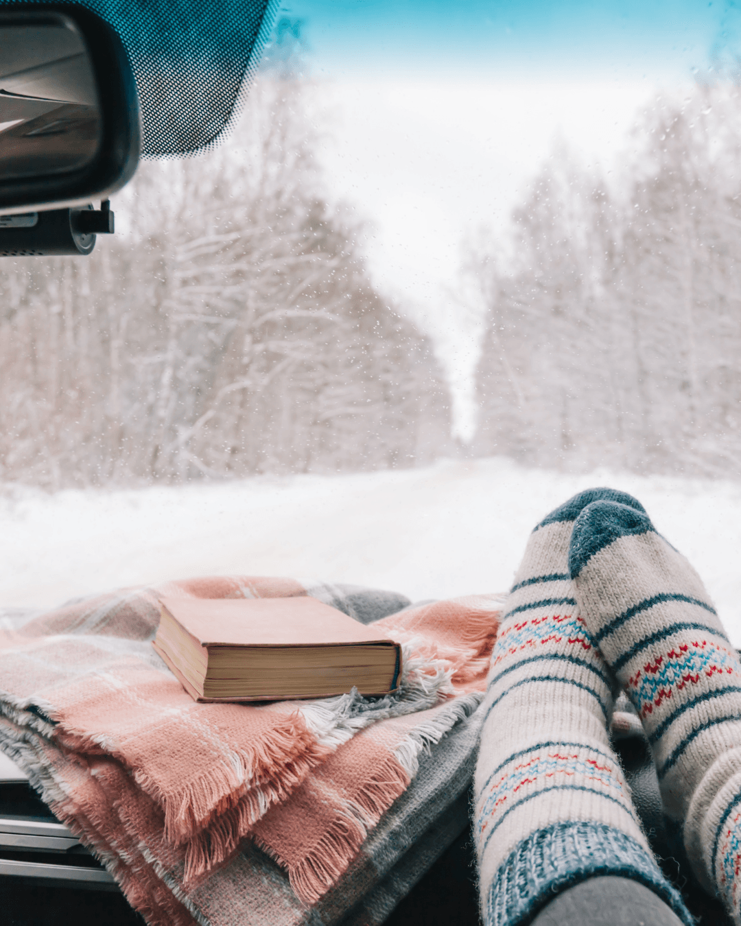 ¿Qué llevar en tu auto arrendado para un viaje de invierno?